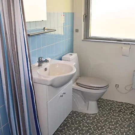 2 Bedroom Awesome In Tranekaer Дом отдыха